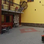 U Gombosow شقة